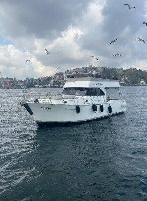 Mabel - gün batımında yat